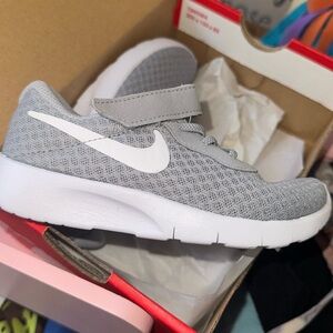 Brand new Nike sneakers - kids